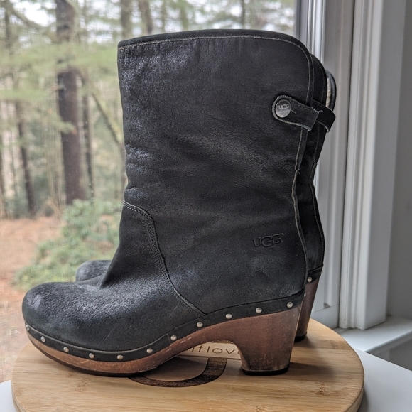 UGG Australia Lynnea Shearling Studded Clog Boot - Picture 1 of 12